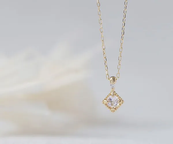 おすすめモルガナイトジュエリーネックレス