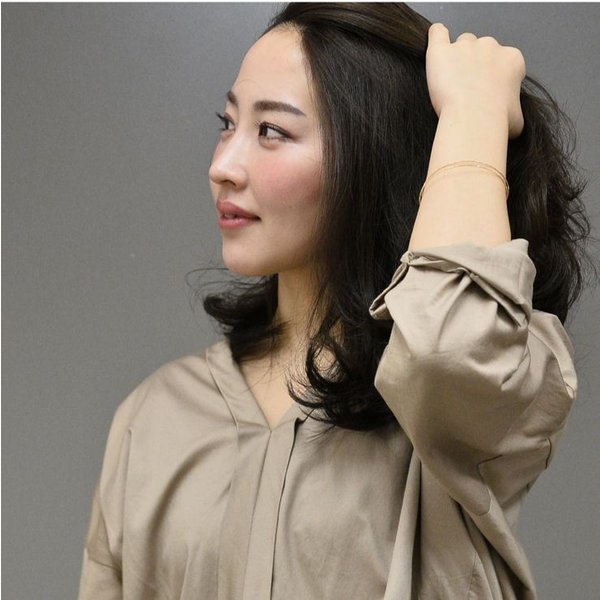 K10YG/PG形状記憶ブレスレット、着用写真