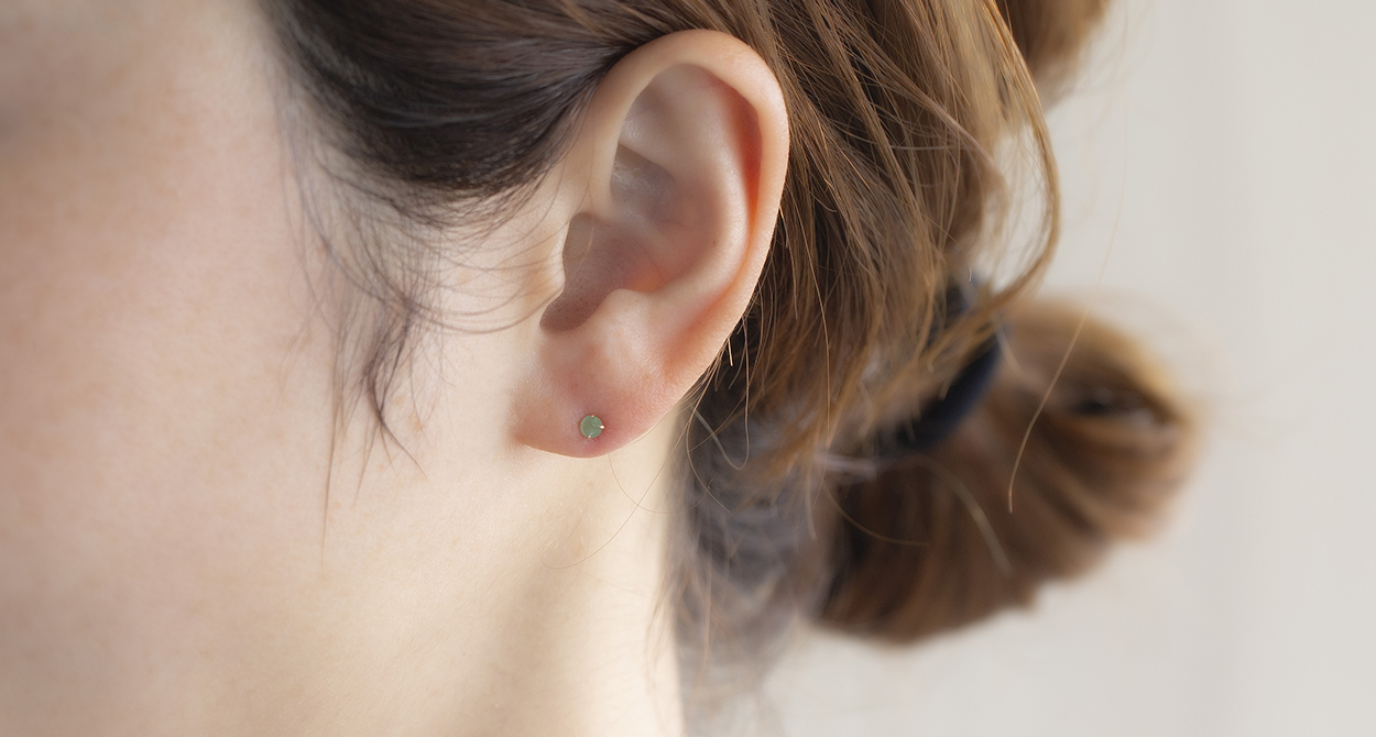 K18 PG エメラルドピアス 一粒 両耳 5月誕生石