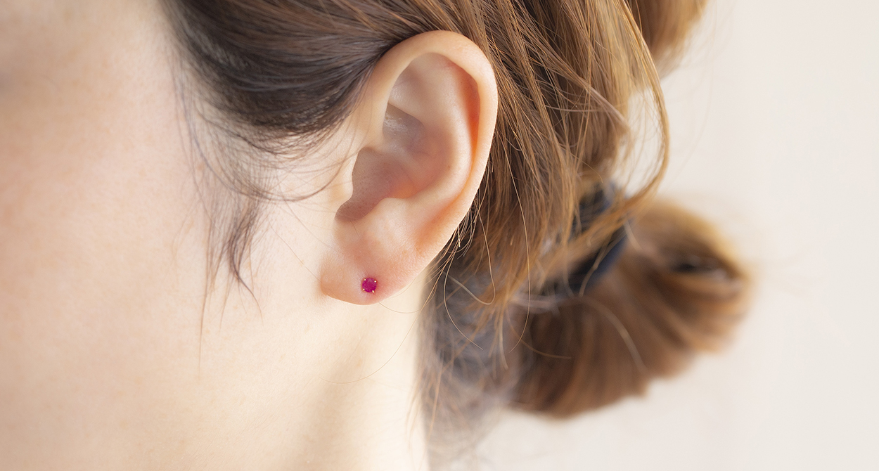 K18 PG ルビーピアス 一粒 両耳 7月誕生石