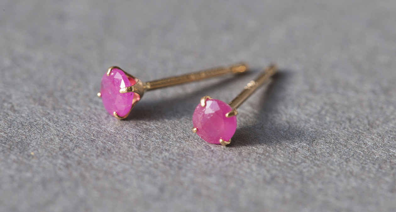 K18 PG ルビーピアス 一粒 両耳 7月誕生石