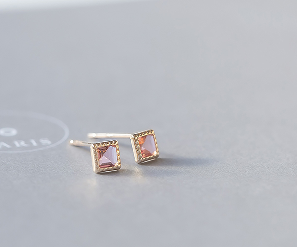 ピンクトルマリンのスタッドピアス