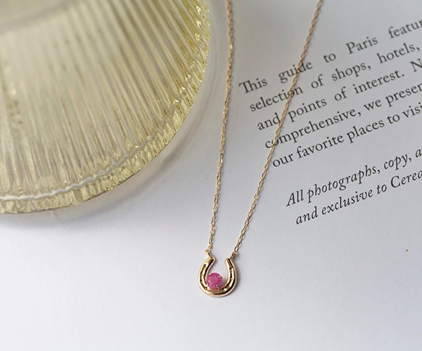 馬蹄ネックレス