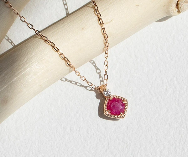 ルビーダイヤモンドネックレス