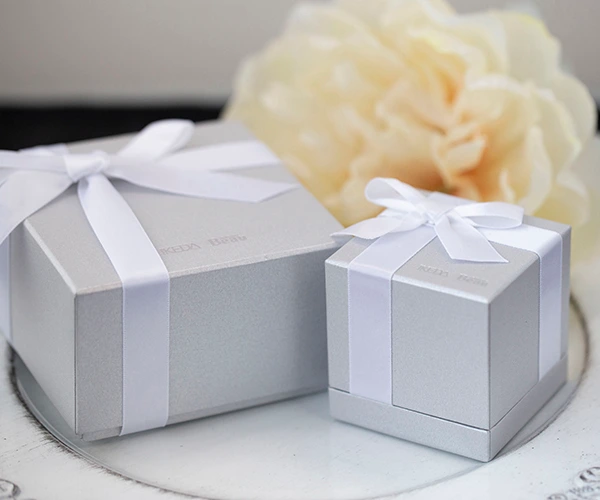 ギフトボックス