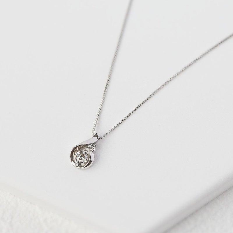 鑑定書付き プラチナ ダイヤモンド ドロップ ネックレス PT900 PT850