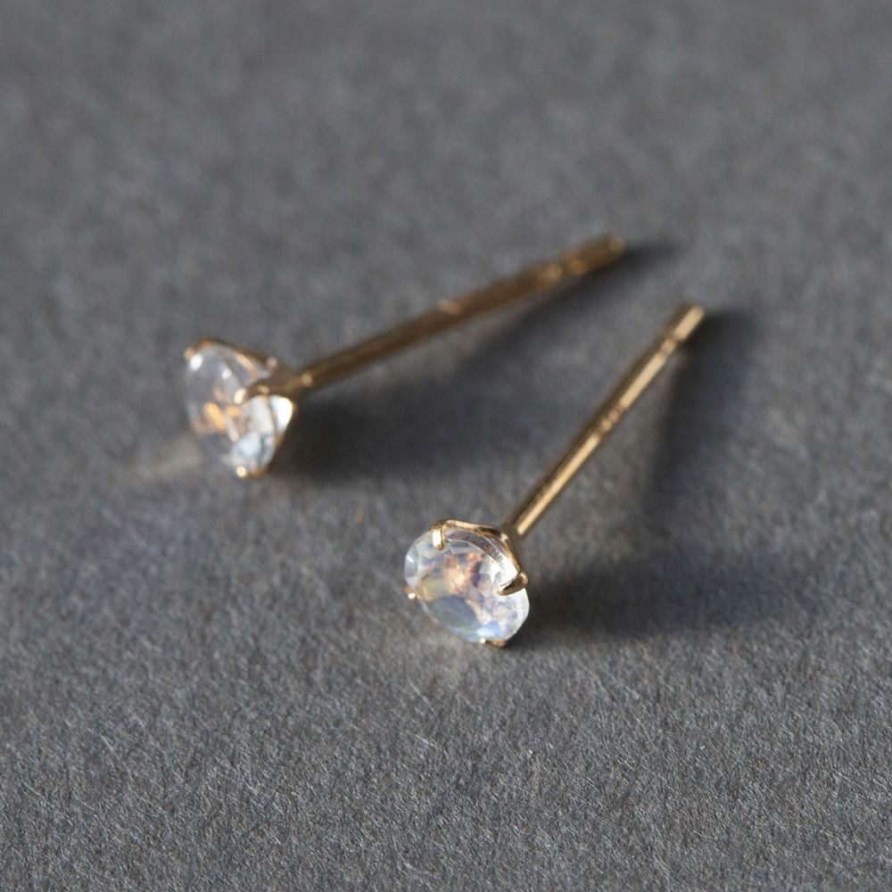 6月誕生石】K18 PG ブルームーンストーン ピアス | IKEDAジュエリー