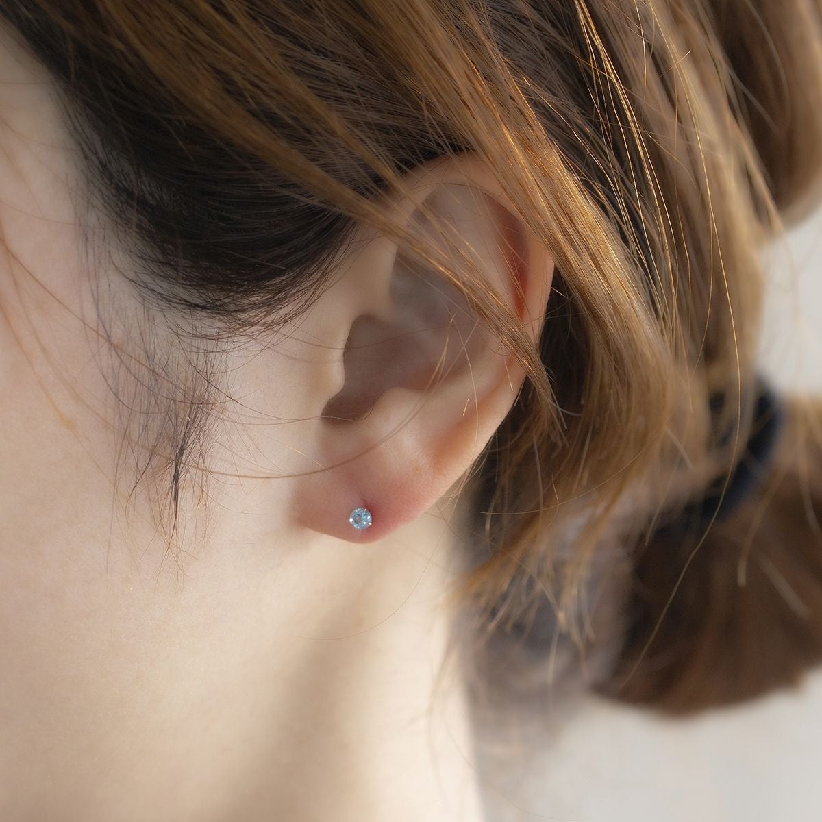 K18 PG ブルートパーズ ピアス | IKEDAジュエリーオンライン