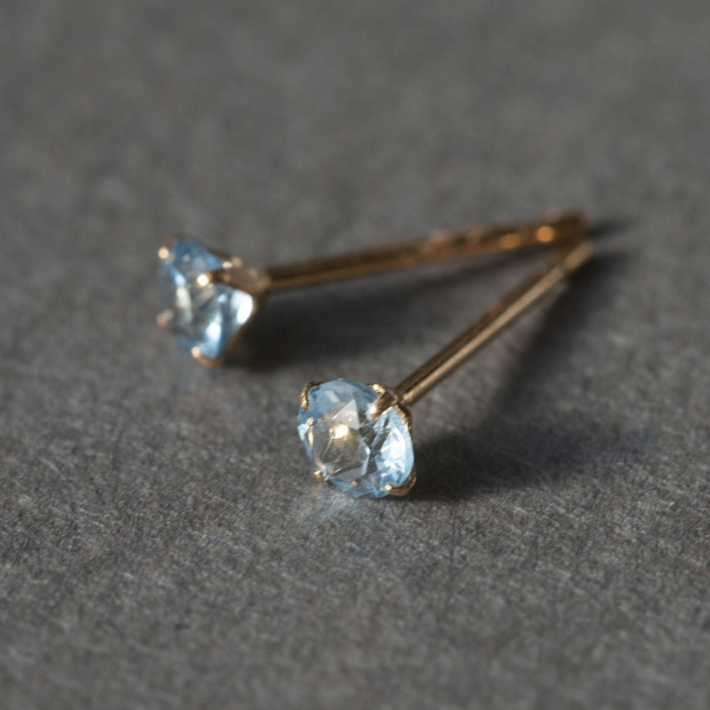 K18 PG ブルートパーズ ピアス | IKEDAジュエリーオンライン