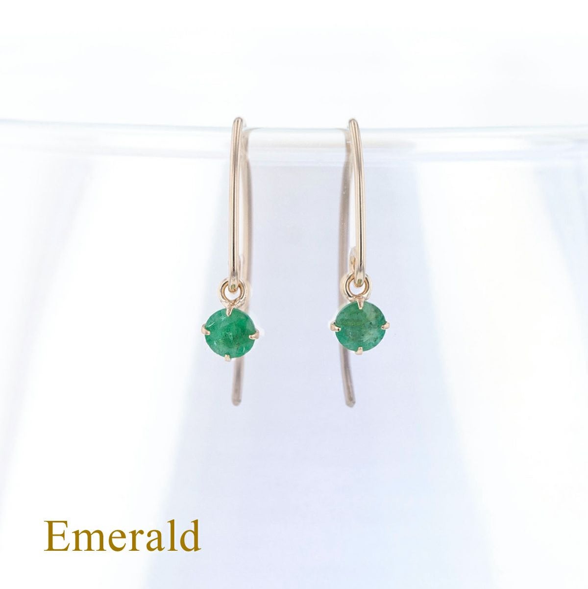 K10 YG エメラルド ピアス 5月 誕生石