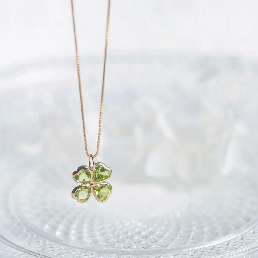 8月誕生石】K10 YG ペリドット ネックレス クローバー | IKEDA