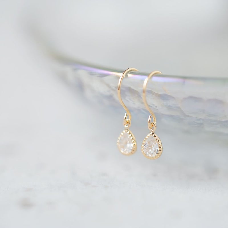 K18 YG キュービックジルコニア ピアス イエローゴールド クラシカル かわいい 誕生日 誕生日プレゼント レディース