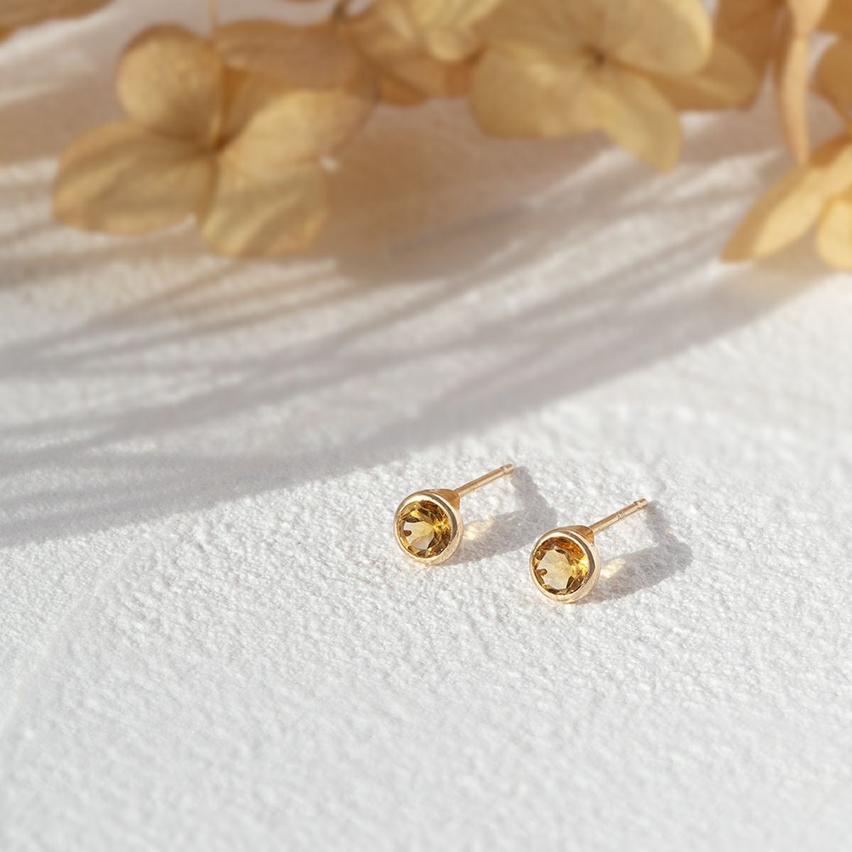 K10 YG シトリン ピアス 11月 誕生石 プレゼント 妻 彼女 小ぶり 可愛い レディース イエローゴールド 20代 30代 40代 50代 ミニ プチ