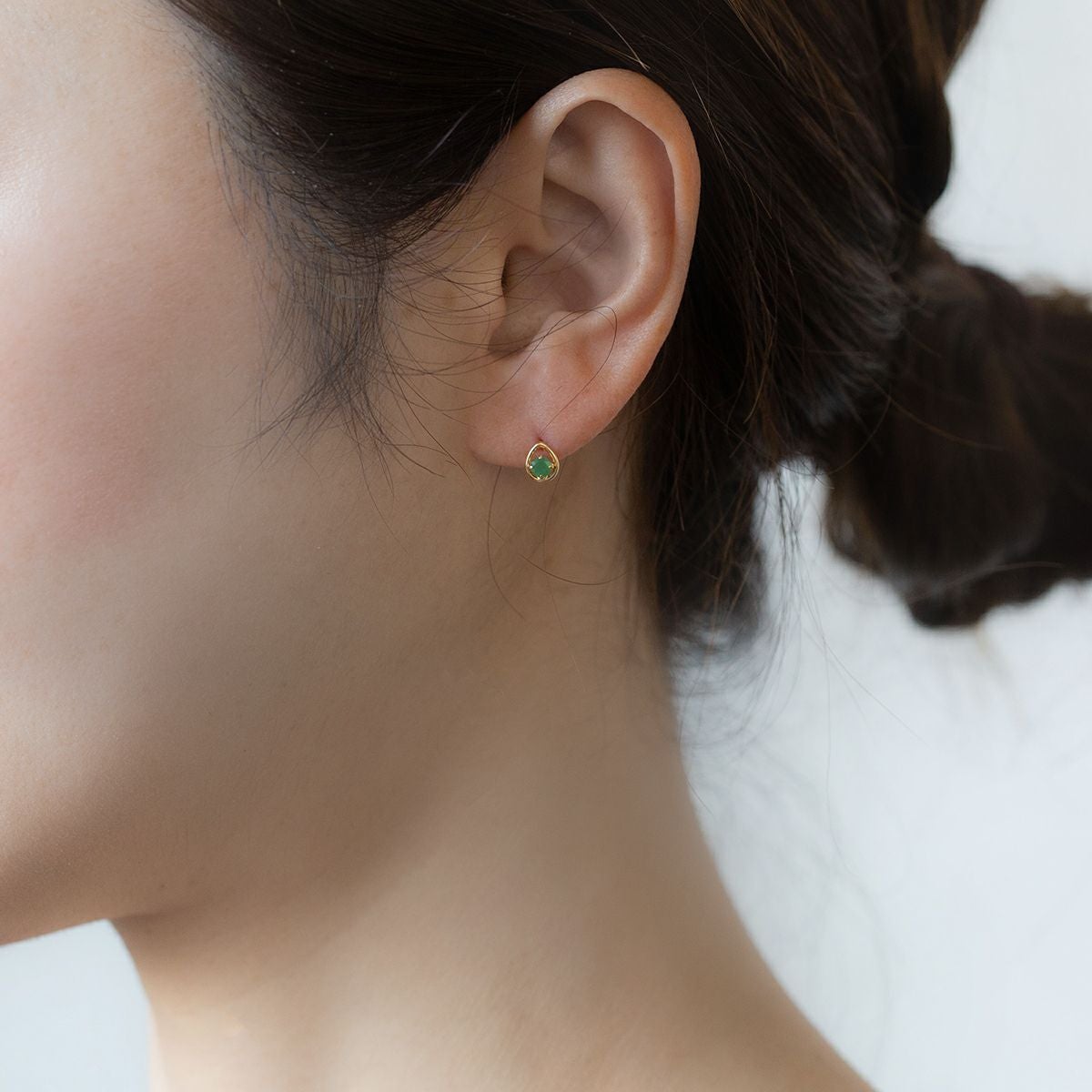 K18 YG ドロップ エメラルド ピアス