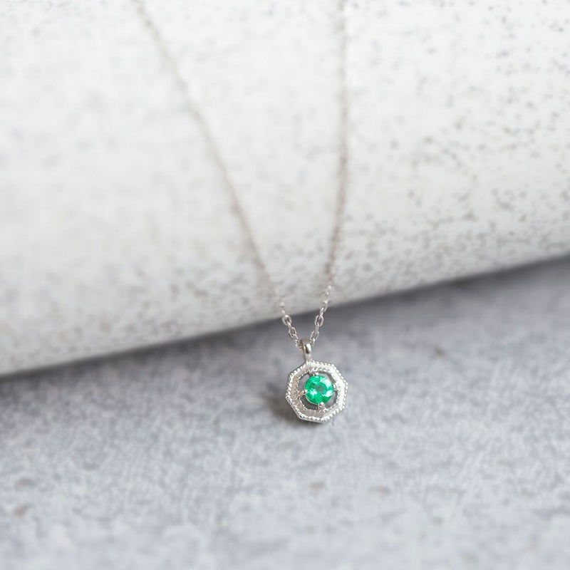 【5月誕生石】K10 WG エメラルド ネックレス