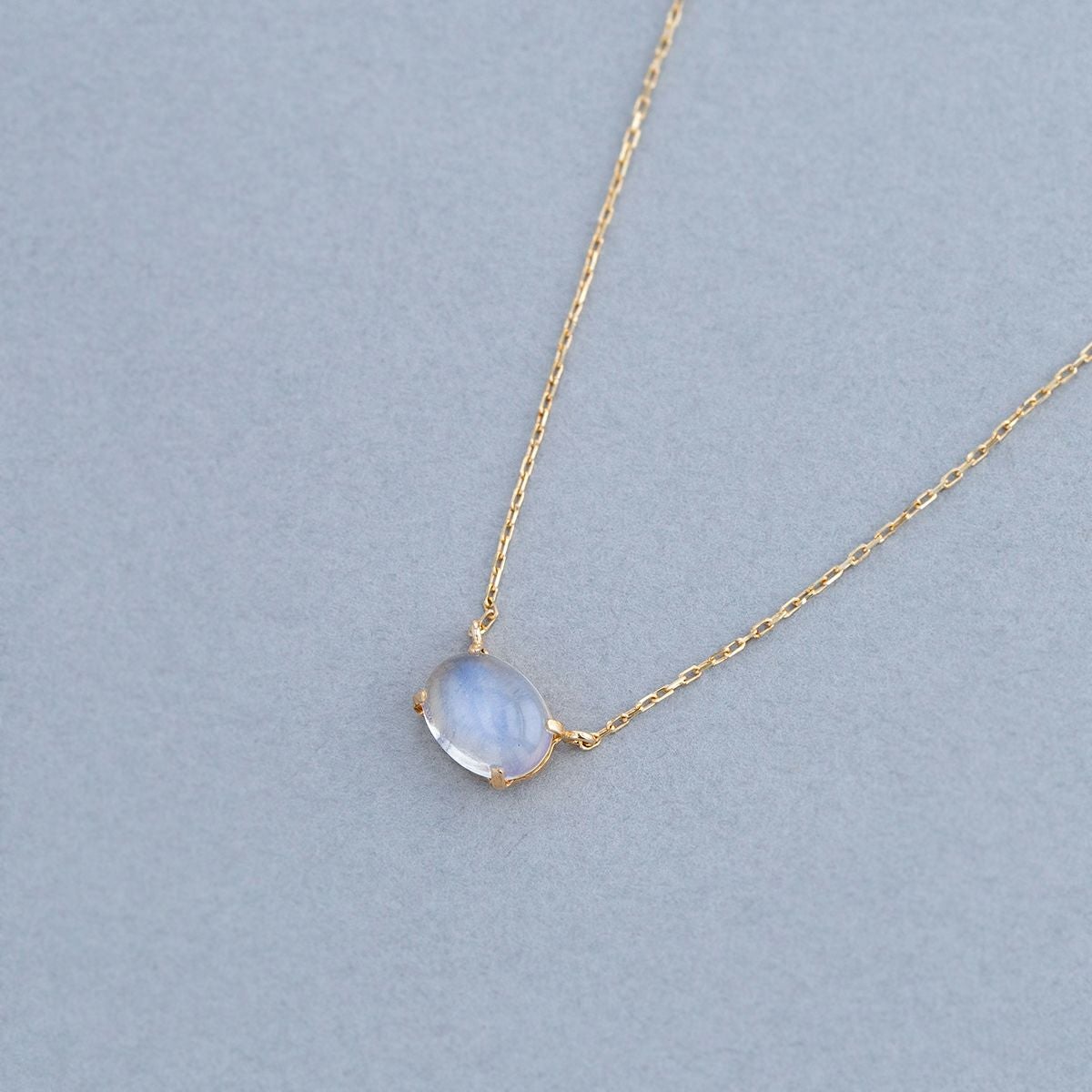 【6月誕生石】K10 YG ブルームーンストーン ネックレス