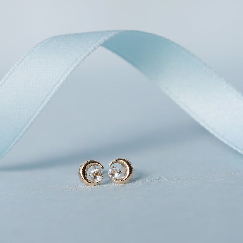 K10 YG アクアマリン 三日月 ピアス レディース 3月 誕生石 ギフト 誕生日プレゼント 20代 30代 40代 イエローゴールド ムーン 妻 彼女 可愛い