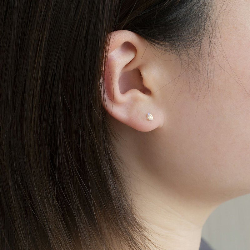 K10 YG ブルームーンストーン ピアス ペアシェイプ イエローゴールド 10金 6月 誕生石 誕生日 プレゼント レディース 20代 30代 40代 10k k10 天然石