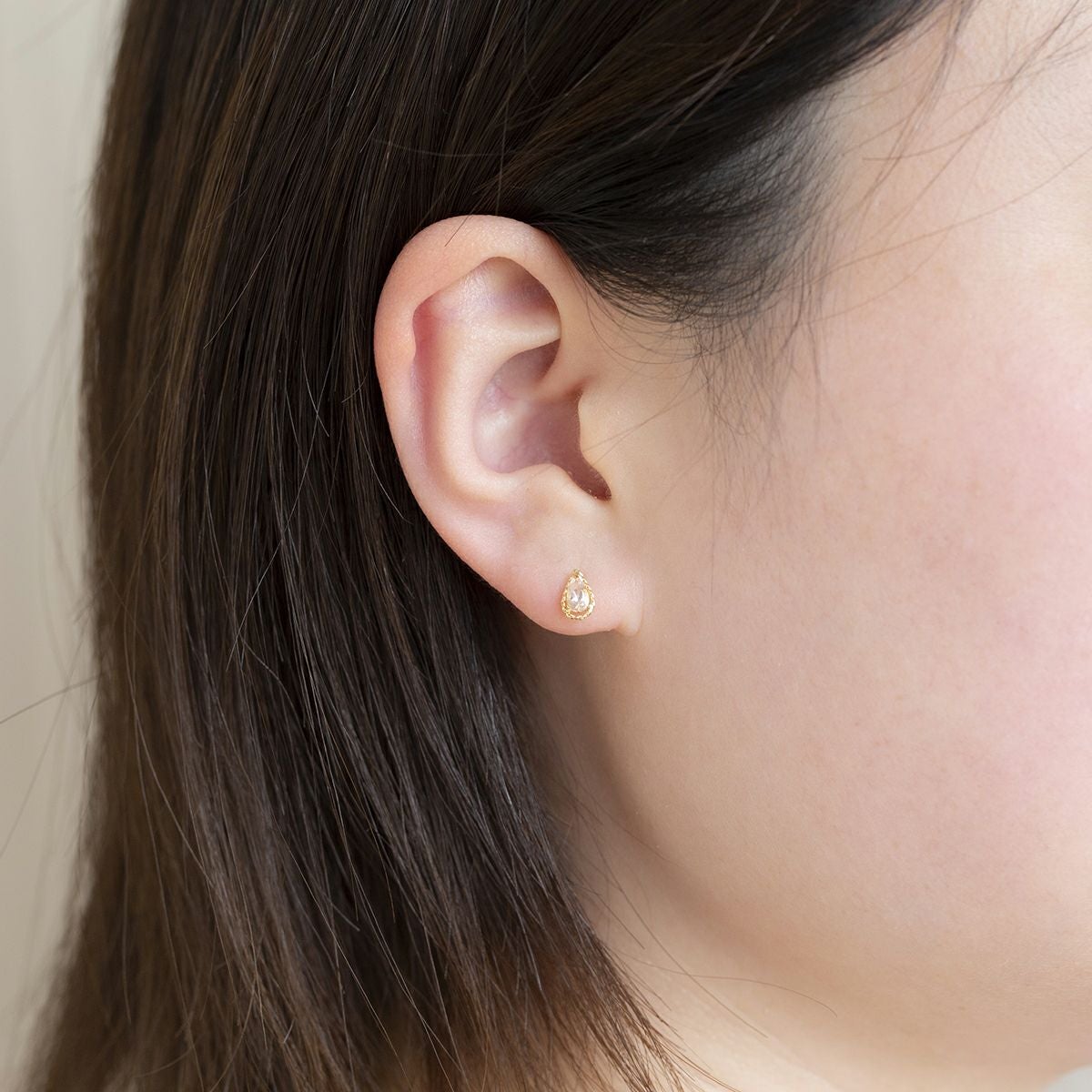 K18 YG モルガナイト ピアス ペアシェイプ レディース シンプル 18金 イエローゴールド おしゃれ 20代 30代 40代 かわいい 誕生日プレゼント 4月誕生石 記念日 天然石