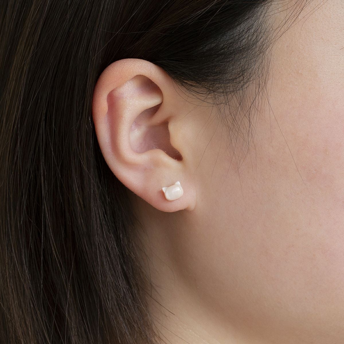 K10 YG ピンクシェル ピアス 猫 ねこ ネコ レディース シェル 誕生日プレゼント ギフト 10金 彼女 20代 30代 40代 イエローゴールド 天然石