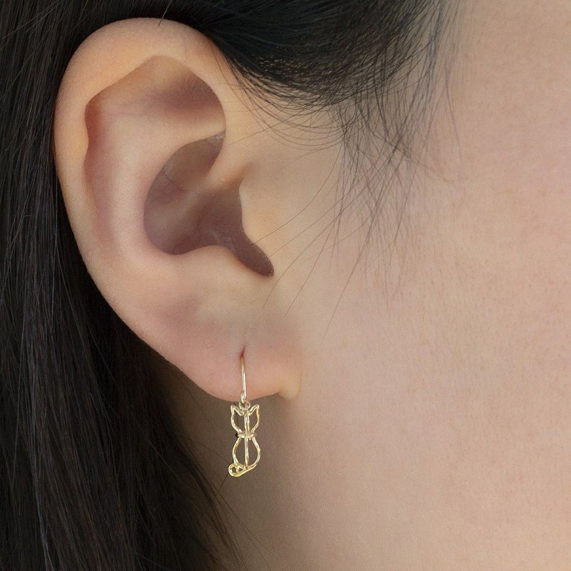 K10 YG フックピアス ピアス 猫 ねこ ネコ レディース 誕生日プレゼント ギフト 10金 彼女 20代 30代 40代 イエローゴールド 猫好き