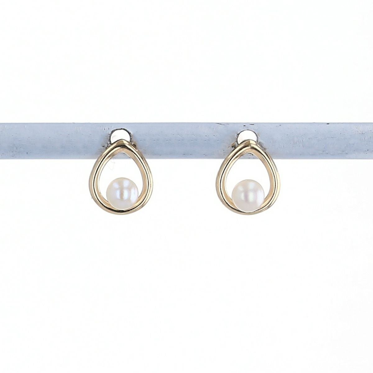 K10 YG 淡水パール ピアス パール 6月 誕生石 誕生日プレゼント ギフト 一粒 妻 彼女 可愛い レディース 10金 10K イエローゴールド 誕生日 20代 30代 40代 女性 ギフト