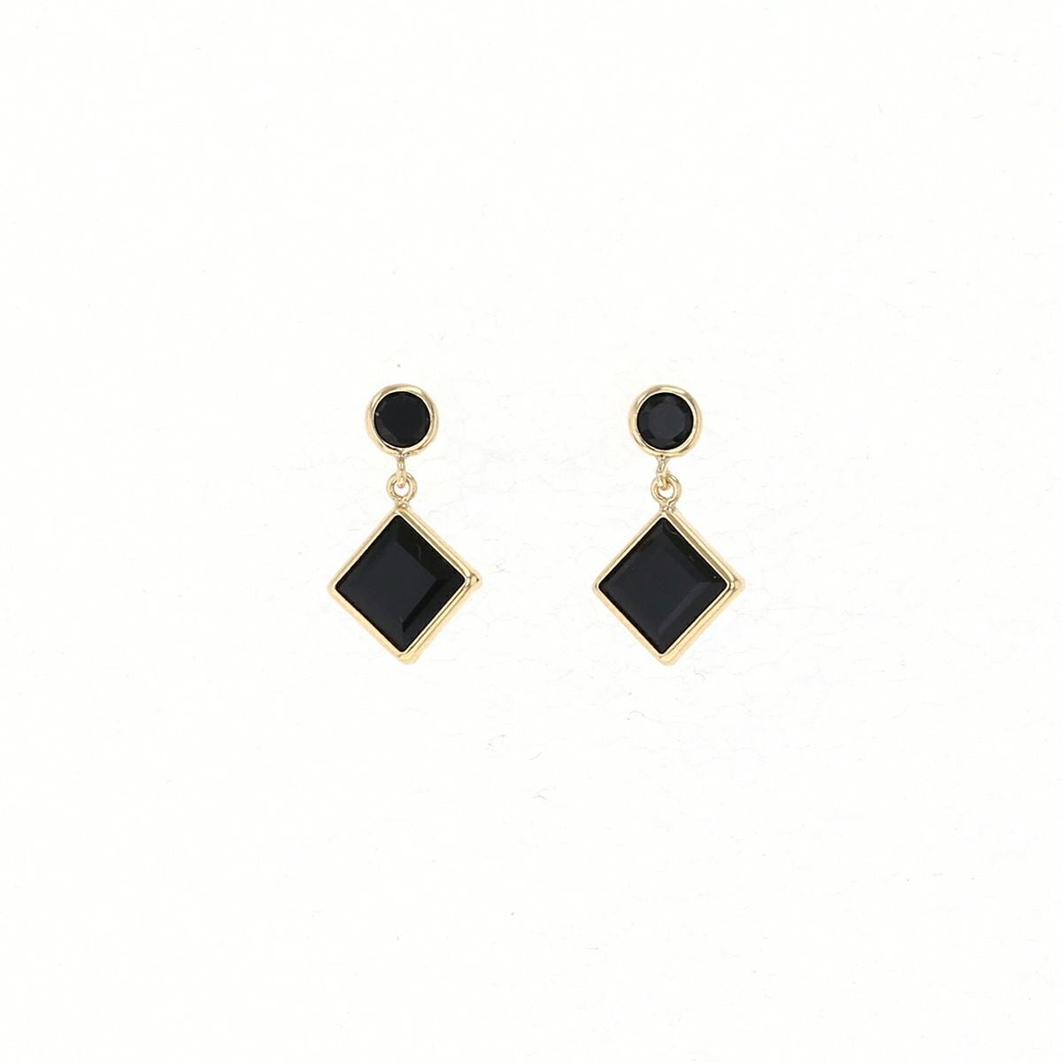 K18 YG オニキス ピアス 8月 誕生石 プレゼント 誕生日プレゼント ギフト 18金 レディース 妻 彼女 20代 30代 40代 イエローゴールド 天然石