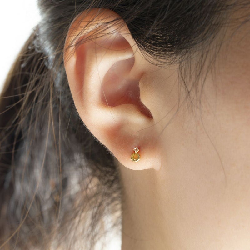 K18 YG スフェーン ピアス ホワイトトパーズ 7月 誕生石 誕生日プレゼント ギフト レディース 妻 彼女 20代 30代 40代 天然石 イエローゴールド