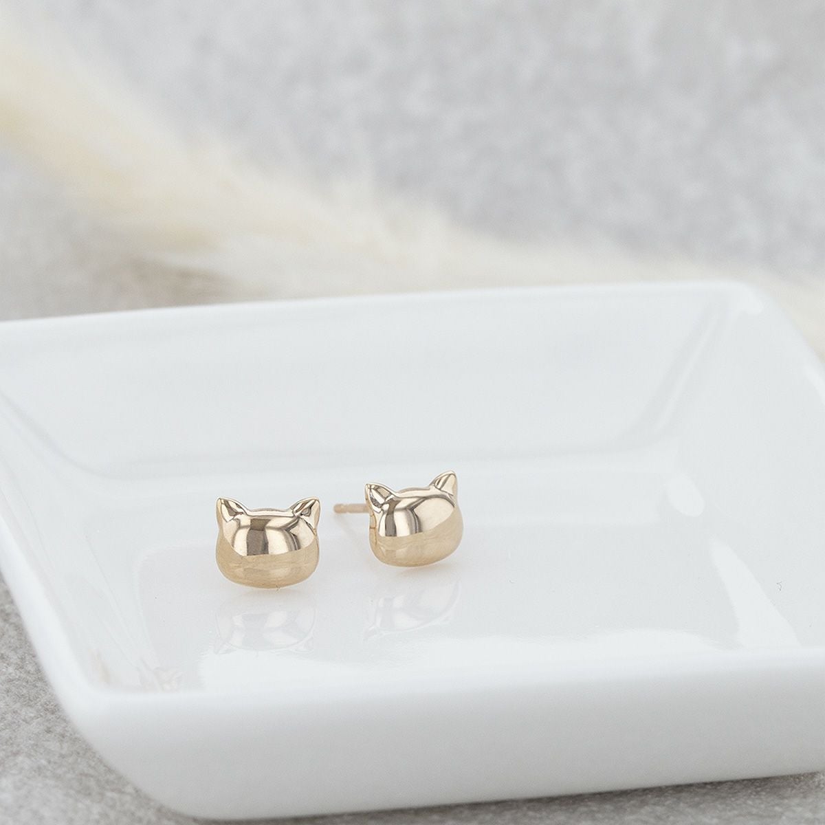 K10 YG ピアス 猫 ねこ ネコ レディース 誕生日プレゼント ギフト 10金 彼女 妻 20代 30代 40代 イエローゴールド