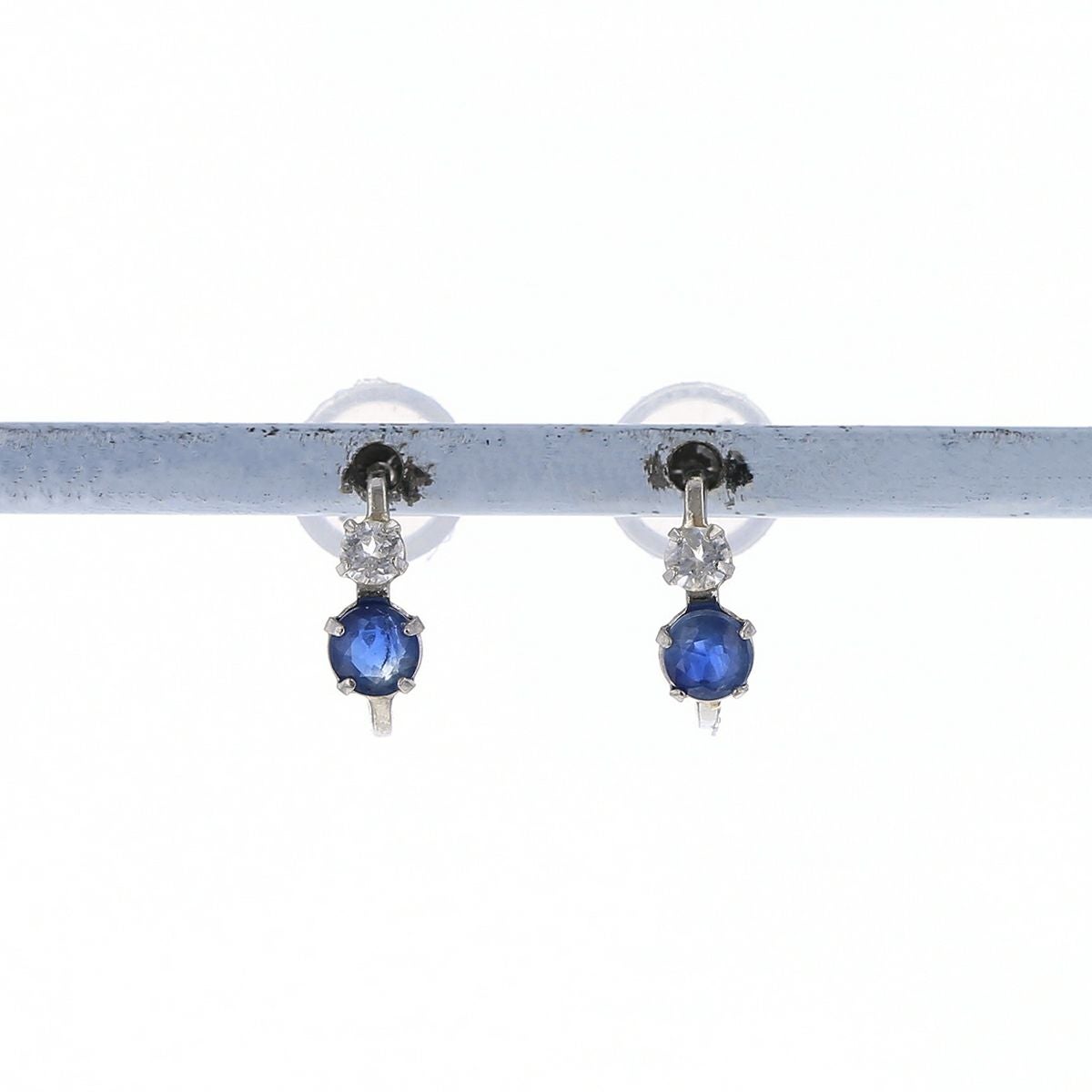 プラチナ サファイア ピアス | IKEDAジュエリーオンライン