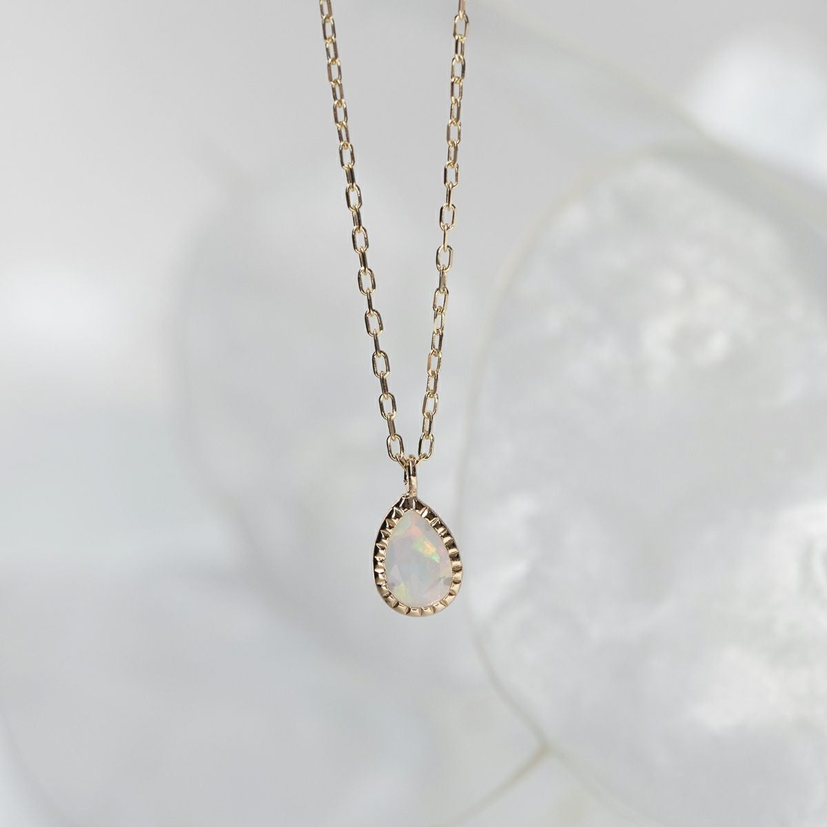 K10 YG オパール ネックレスイエローゴールド 10k 10金 レディース 彼女 妻 ペアシェイプ 10月誕生石 誕生日プレゼント ギフト