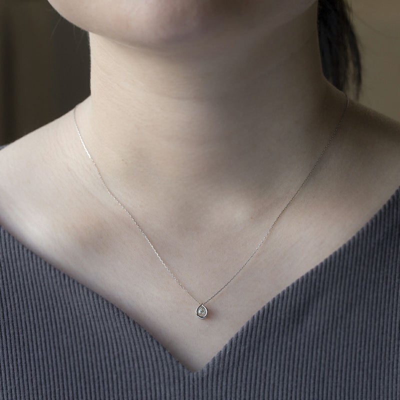 プラチナ ダイヤモンド ネックレス ダンシングストーン ドロップ 雫 ダンシングストーン レディース PT 誕生日プレゼント ギフト 女性 彼女 20代 30代 40代 50代 記念日 PT900