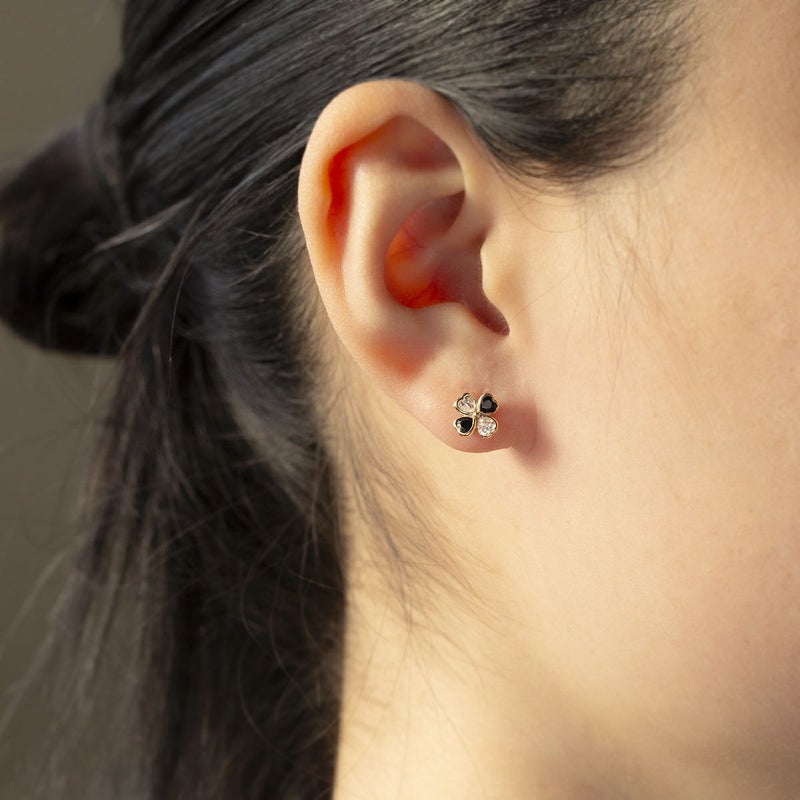 K10 YG クローバー オニキス キュービックジルコニア ピアス CZ 10k 10金 8月 誕生石 イエローゴールド レディース 彼女 誕生日プレゼント ギフト かわいい 四つ葉