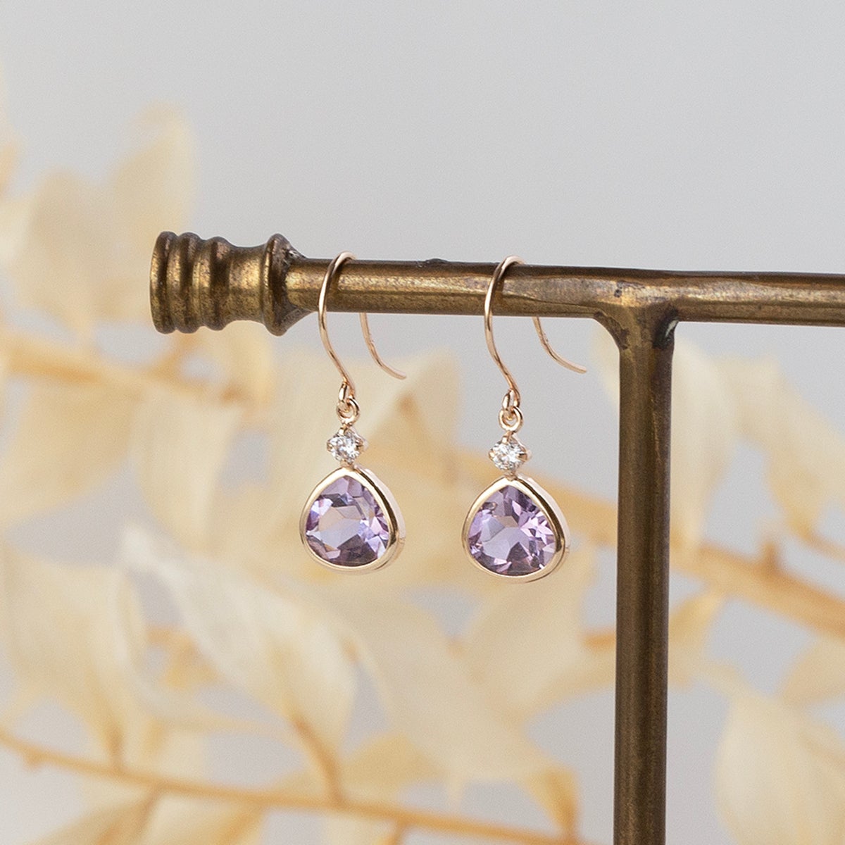 K10 YG ピンクアメジスト ジプシーピアス ピアス キュービックジルコニア イエローゴールド かわいい レディース 彼女 妻 20代 30代 40代 誕生日 誕生日プレゼント ギフト