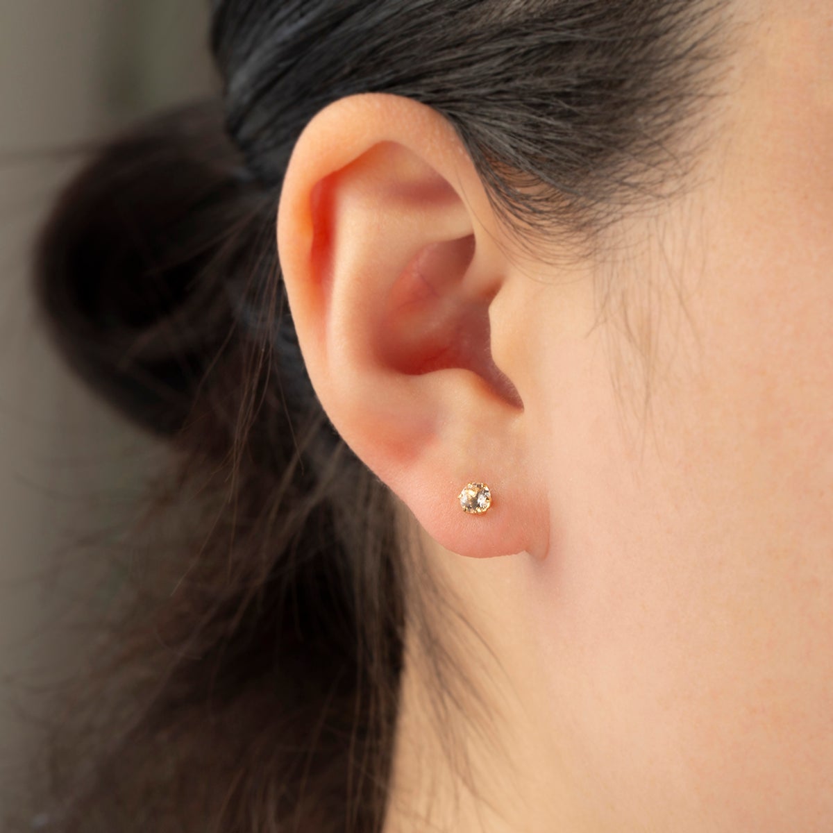 K18 YG モルガナイト ピアス