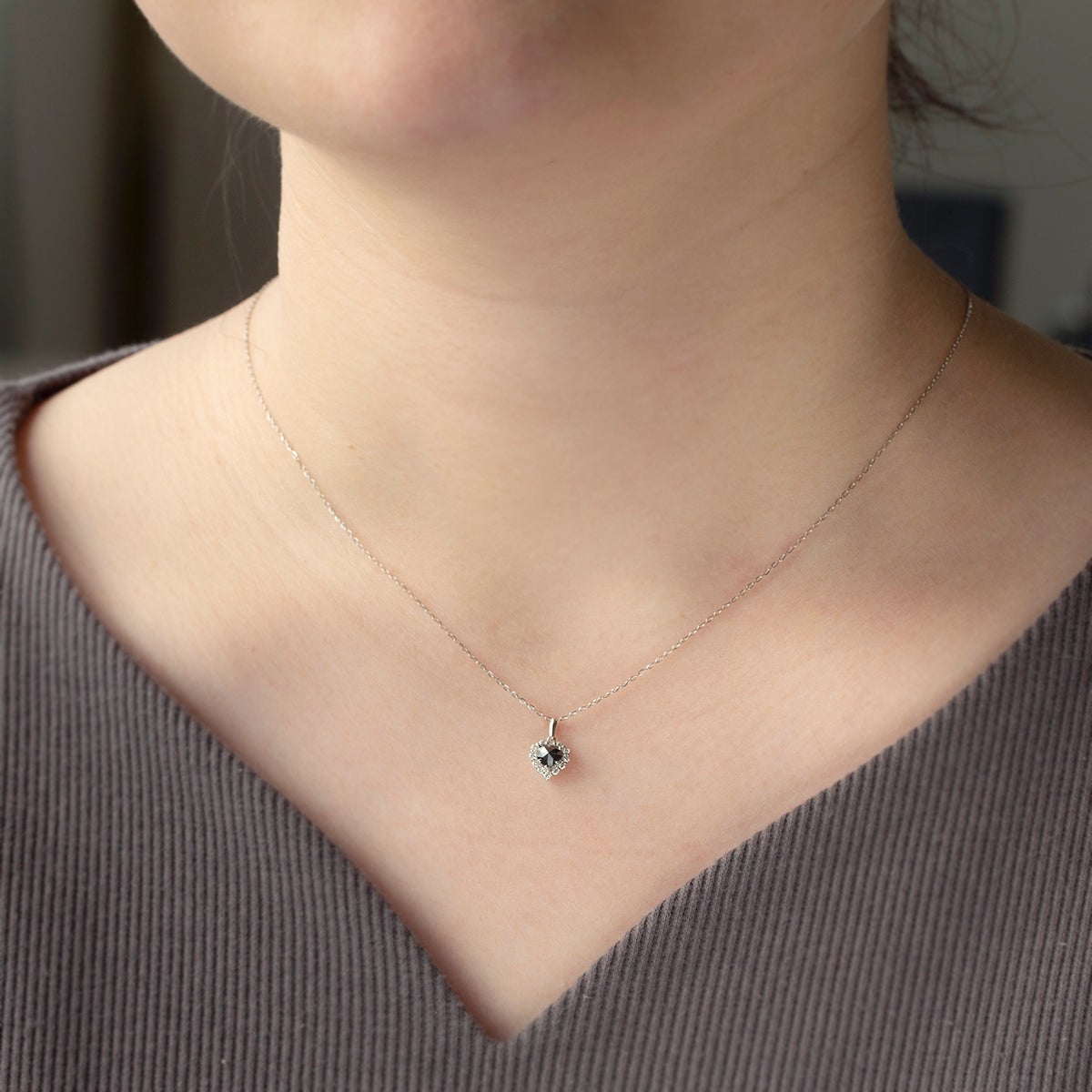 0.3ct プラチナ ブラックダイヤモンド ネックレス