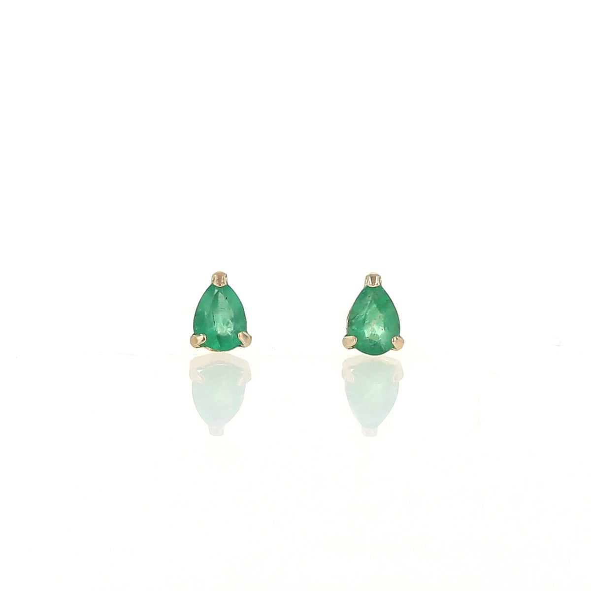 K10 YG エメラルド ピアス ペアシェイプ