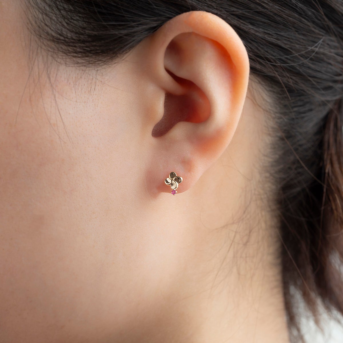 yra 10k ピアス K10 YG ルビー ピアス | IKEDAジュエリーオンライン