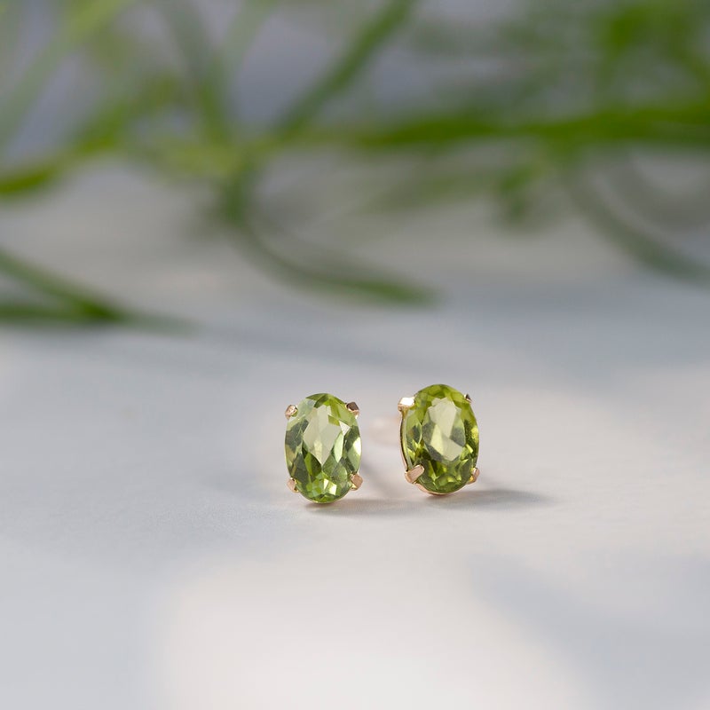 K10 YG ペリドット ピアス イエローゴールド 10金 8月 誕生石 誕生日 プレゼント レディース 20代 30代 40代 10k k10 天然石 オーバル