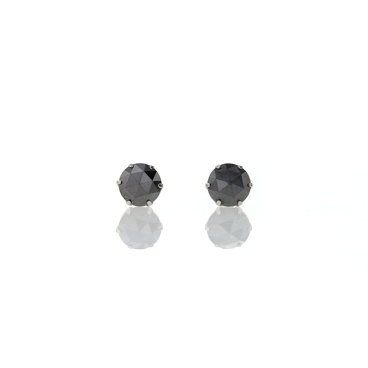 プラチナ 一粒 ブラックダイヤモンド ピアス