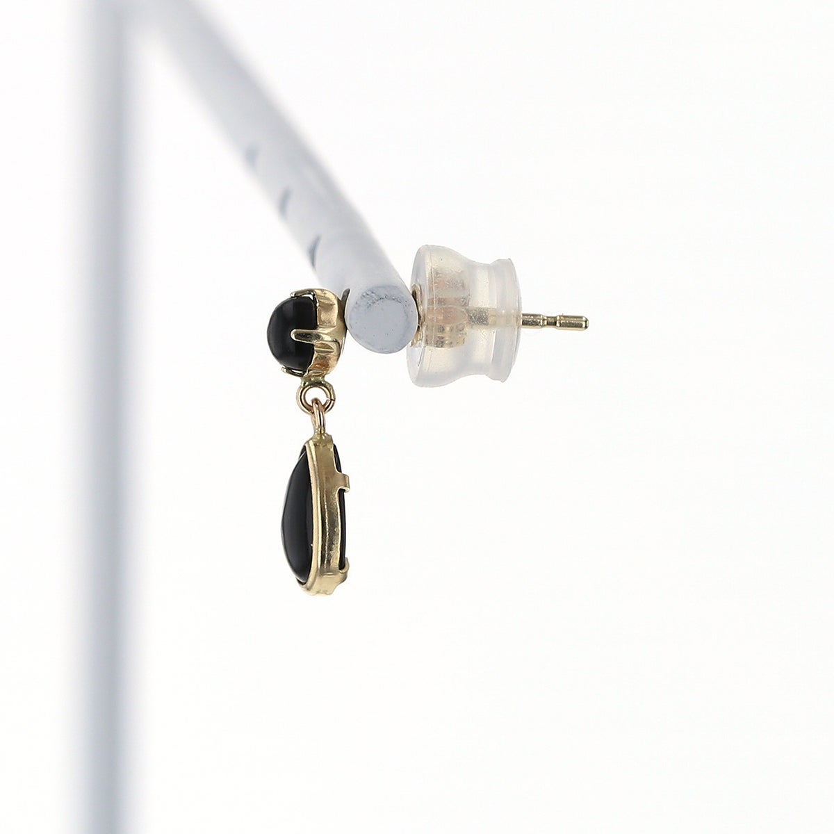 K10 YG オニキス ピアス